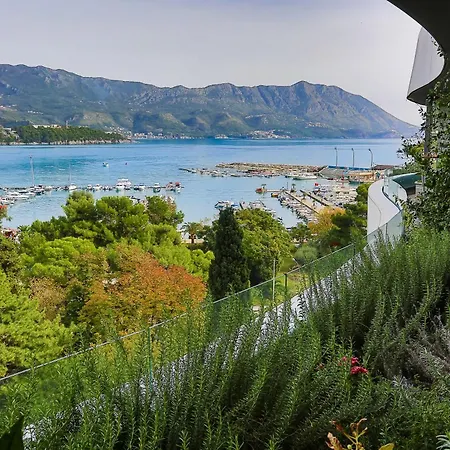 Royal Gardens Paradise 4*