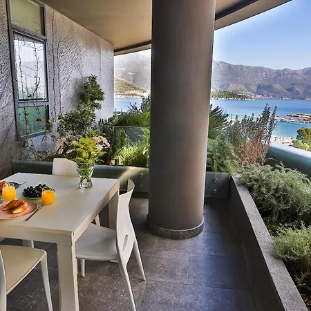Royal Gardens Paradise Aparthotel Budva